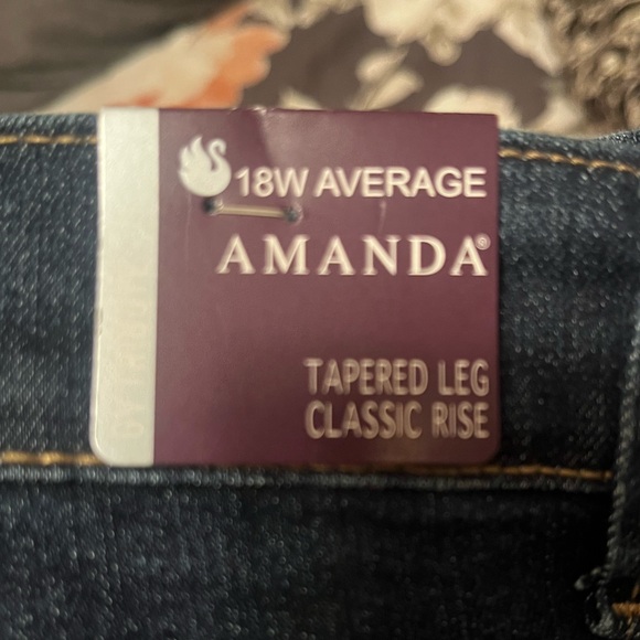 18W Average Brand New AMANDA Supreme Stretch Jeans Gloria Vanderbilt - Picture 3 of 8